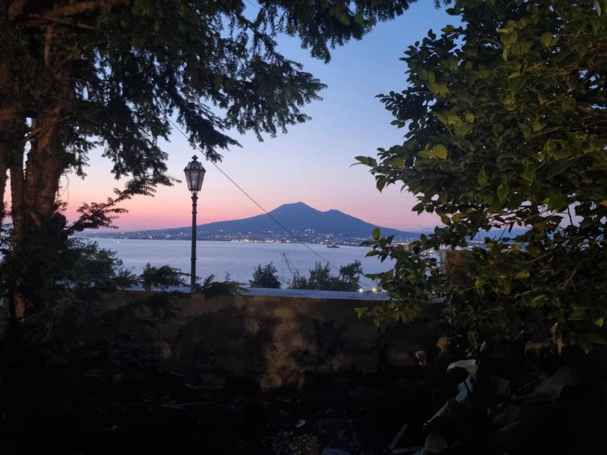 Relais Al Castello Bed and Breakfast Castellammare di Stabia Exteriör bild